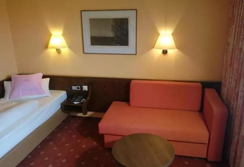 Отель Am Schoenbuchrand