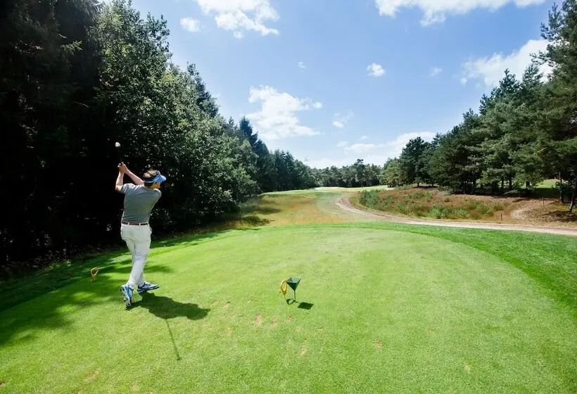ホテル Golfpark Gut Duneburg