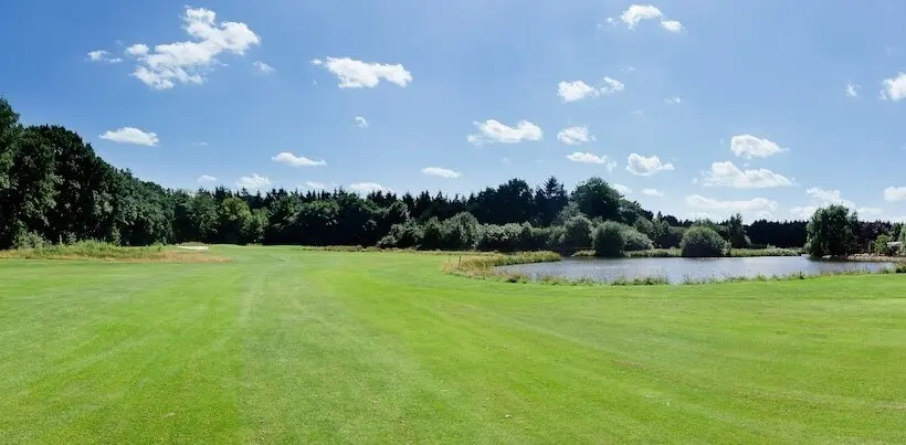 ホテル Golfpark Gut Duneburg