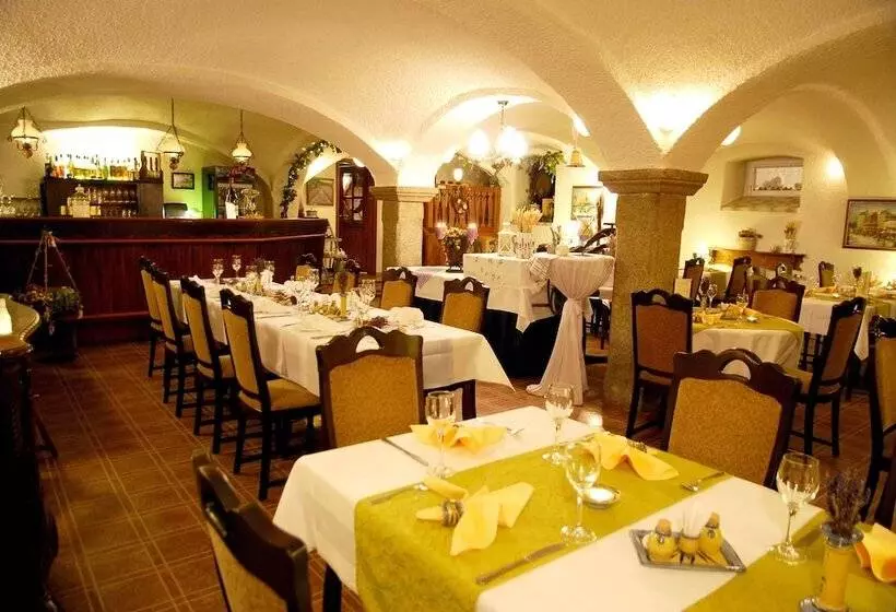 فندق Logis L Auberge Gutshof