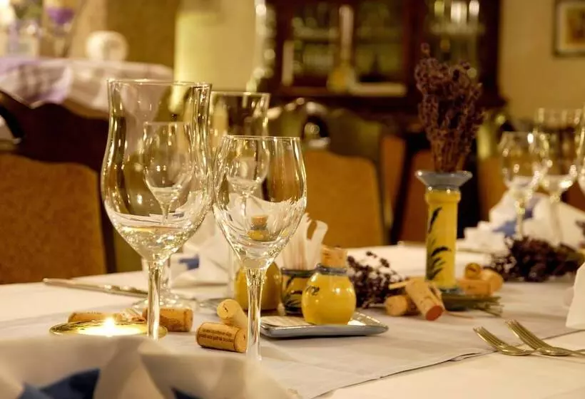 فندق Logis L Auberge Gutshof