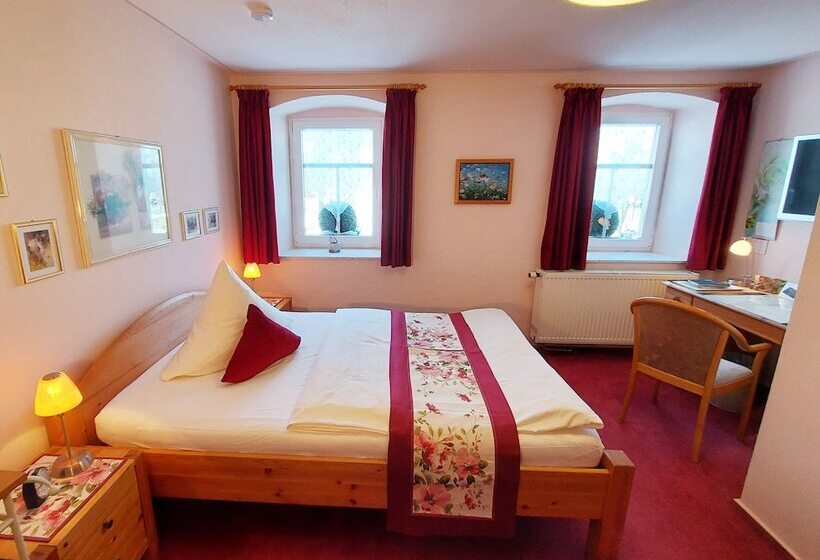 فندق Logis L Auberge Gutshof