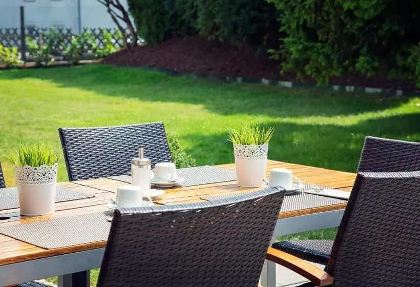 בית מלון כפרי Lowenguth