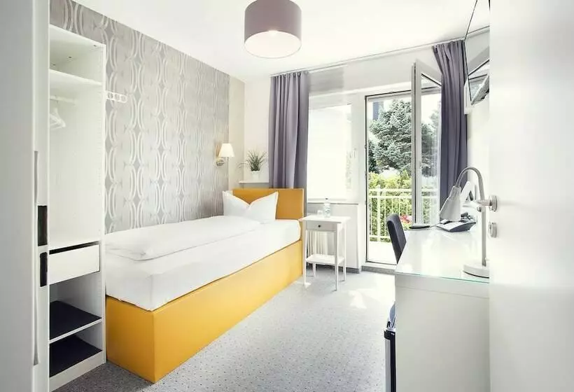 בית מלון כפרי Lowenguth