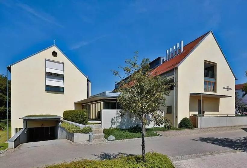 호텔 Oberschwaebischer Hof