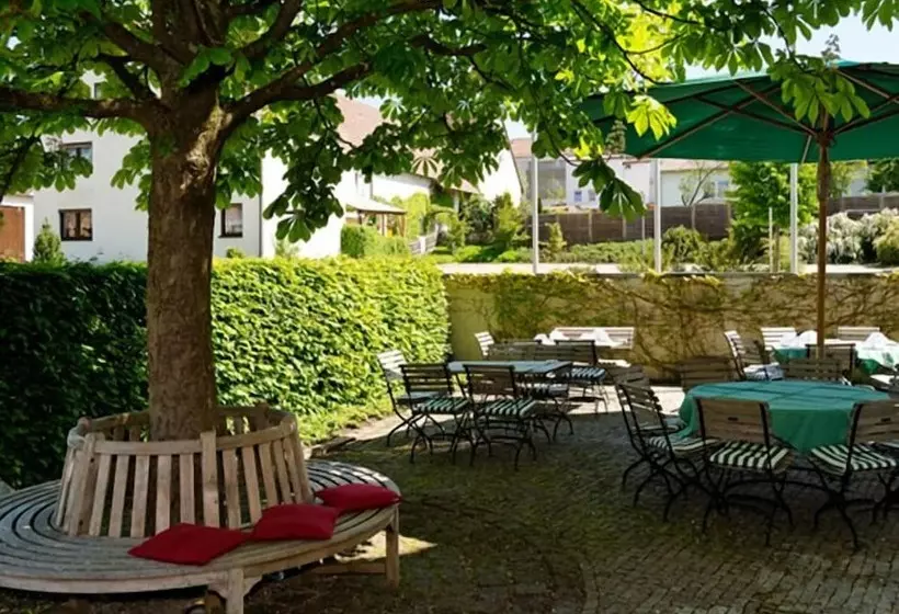 호텔 Oberschwaebischer Hof