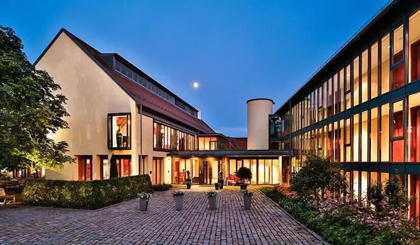 호텔 Oberschwaebischer Hof