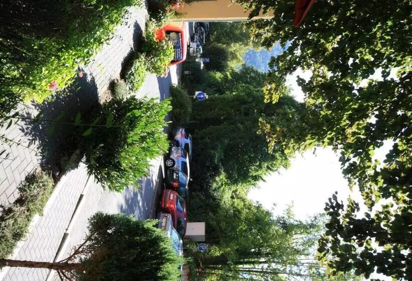 בית מלון כפרי Restaurant Krone