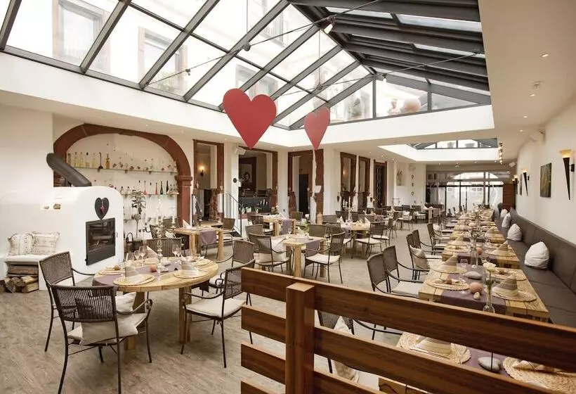 בית מלון כפרי Restaurant Pfälzer Hof