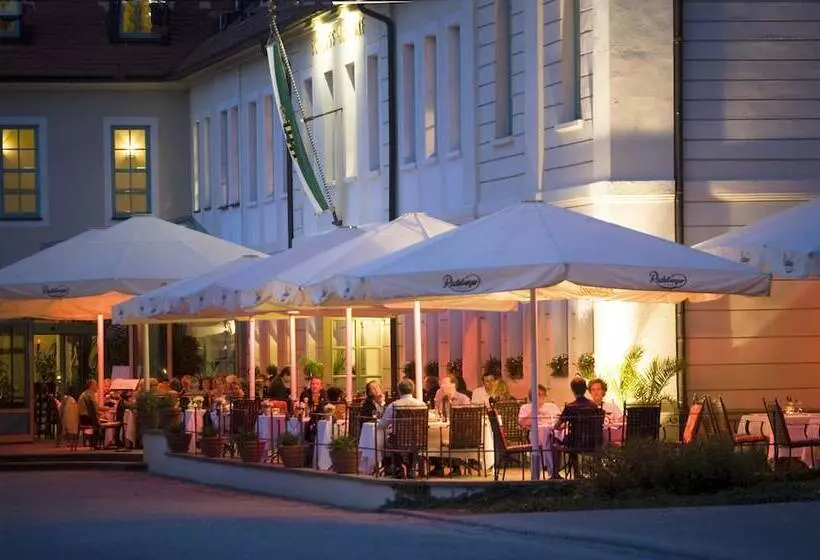 Schloss Hotel Dresden Pillnitz