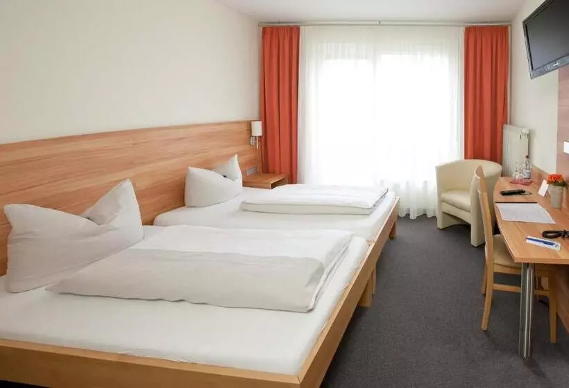 호텔 Weissach Am Neuenbühl