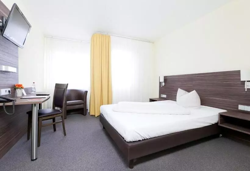 호텔 Weissach Am Neuenbühl