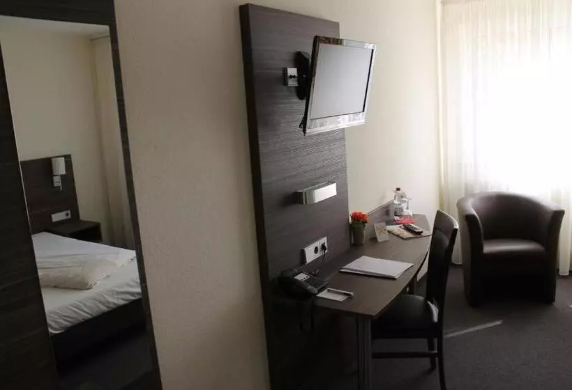 호텔 Weissach Am Neuenbühl