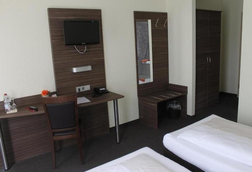 酒店 Weissach Am Neuenbühl