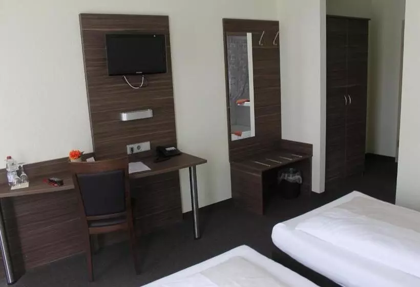 호텔 Weissach Am Neuenbühl