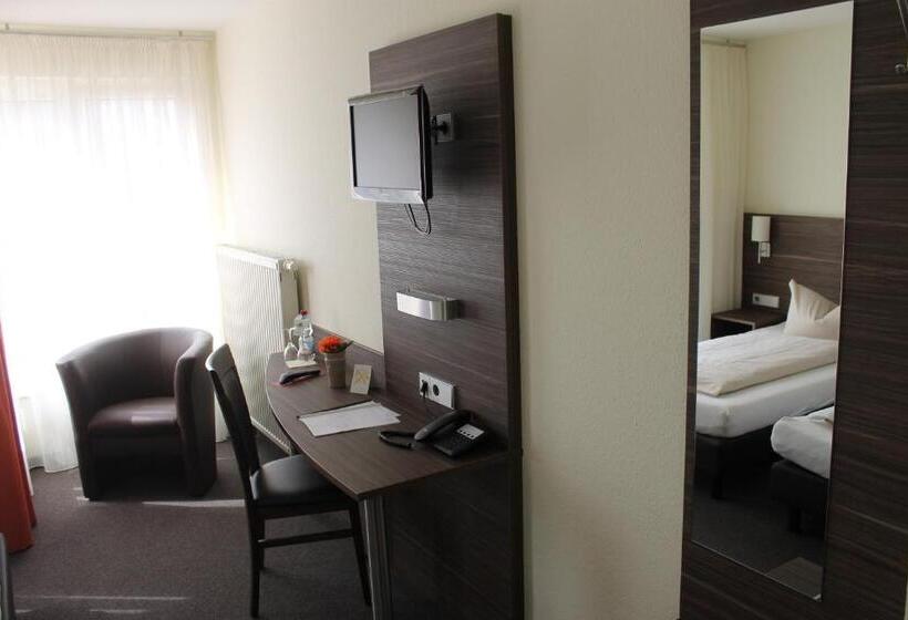 酒店 Weissach Am Neuenbühl