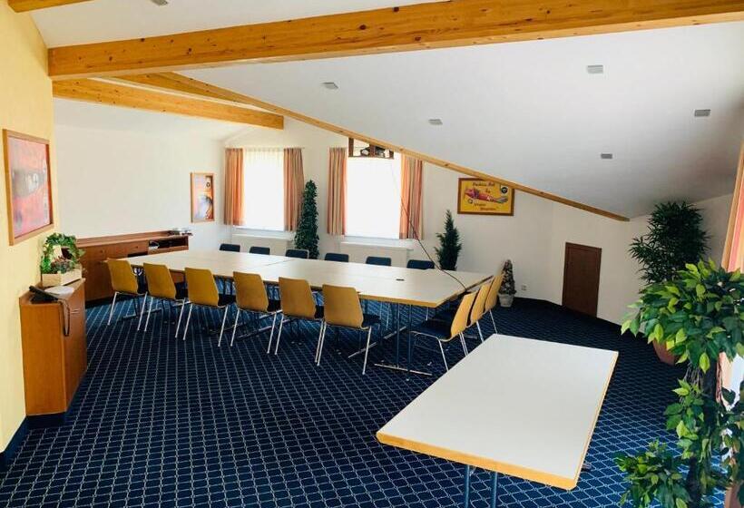 בית מלון כפרי Zum Fliegerwirt