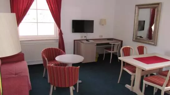 酒店 Zum Kranichsee