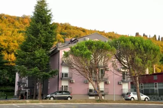 Aparthotel Pinjola