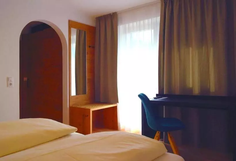 민박 Pension Clara