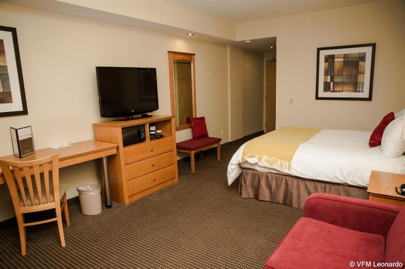 Cambridge Hotel And Conference Centre