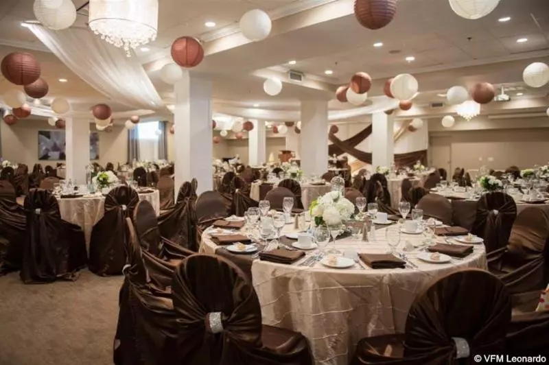 Cambridge Hotel And Conference Centre