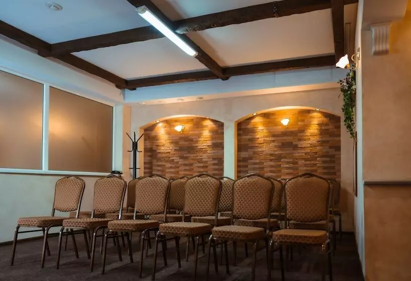 Gloria Hotel   Chelyabinsk