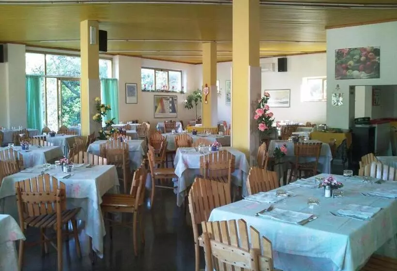 ホテル Autostello