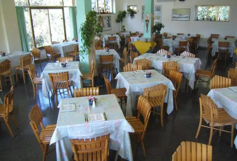 ホテル Autostello