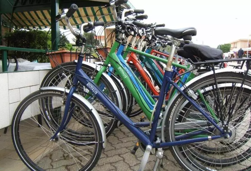 ホテル Autostello