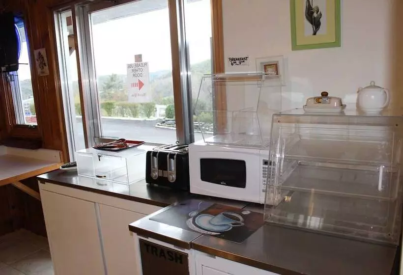 Otel Berkshire Travel Lodge