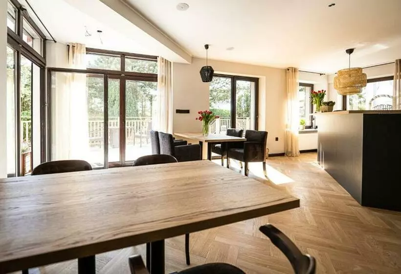 Отель I Restauracja Czarny Kos