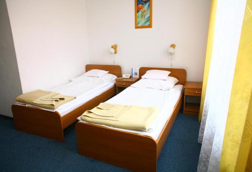 בית מלון כפרי Europa