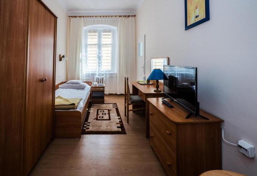 בית מלון כפרי Europa