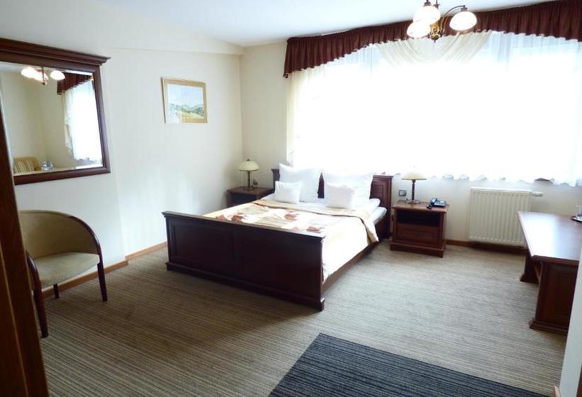 ホテル Ośrodek Natura Zdrój Wellness & Spa
