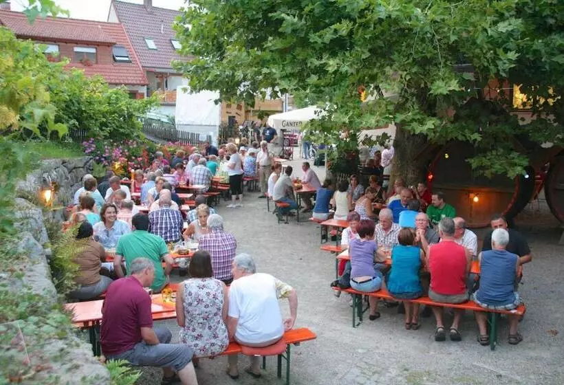 בית מלון כפרי Gasthof Und Pension Zum Kreuz