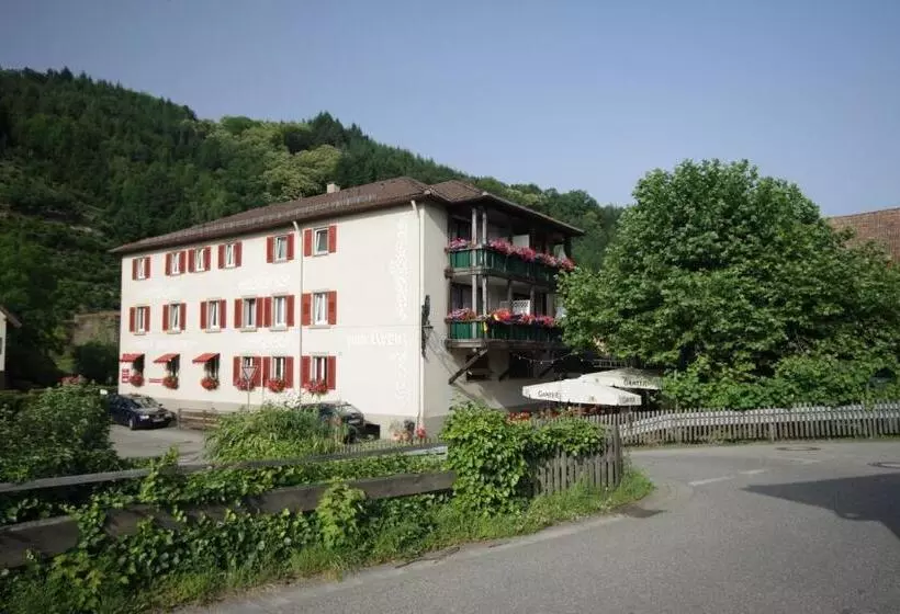 בית מלון כפרי Gasthof Und Pension Zum Kreuz