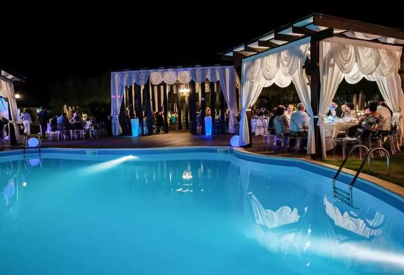 هتل Magic Gt Trivale