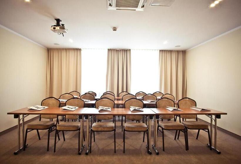 호텔 Mazovia Airport Modlin