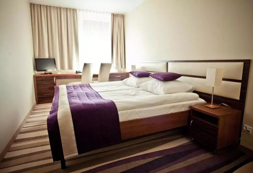 호텔 Mazovia Airport Modlin