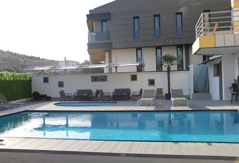 בית מלון כפרי Pacific