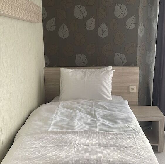 בית מלון כפרי Pacific