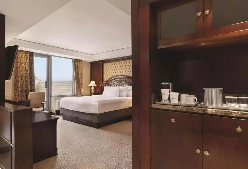 בית מלון כפרי Radisson Toronto Airport West