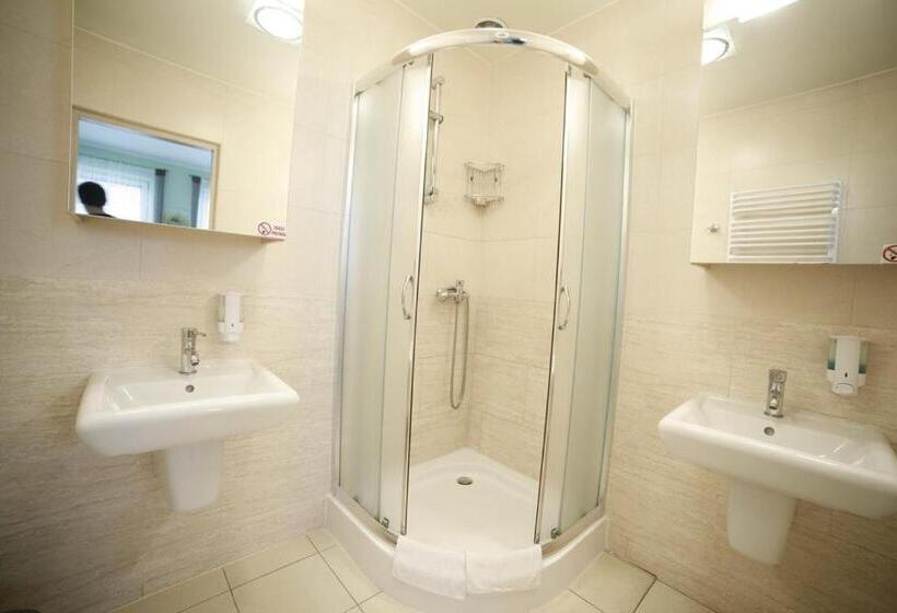 Отель Standard Delegacyjny Bed & Breakfast