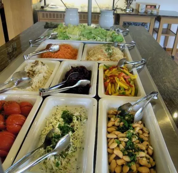 Отель Tagungshaus Regina Pacis