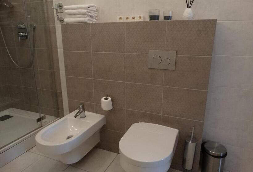 호텔 W Starej Kamienicy