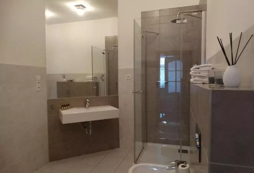 호텔 W Starej Kamienicy