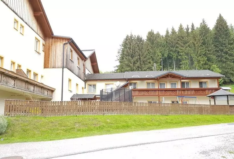 Majatalo Roseggerhof