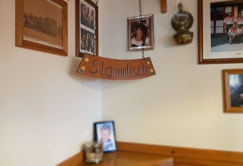 פנסיון Roseggerhof