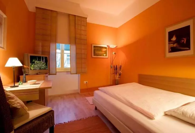 ペンション Garni   Gasthof Pillgrab